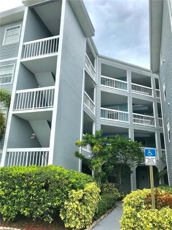 6810 Stonesthrow Cir. #13202, St Petersburg, FL 33710