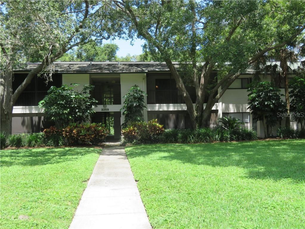 3259 Fox Chase Cir. #202, Palm Harbor, FL 34683