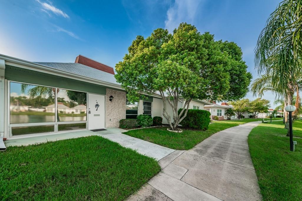 4336 Tahitian Gardens Cir. #J, Holiday, FL 34691