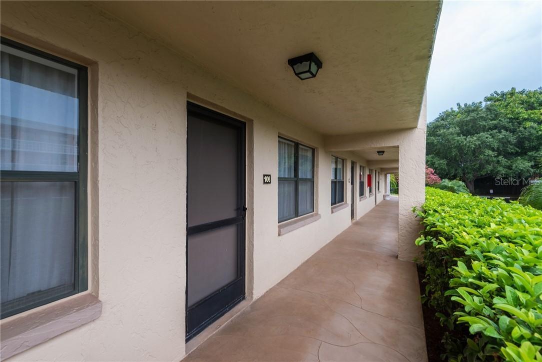 4920 Locust St. #106, St Petersburg, FL 33703