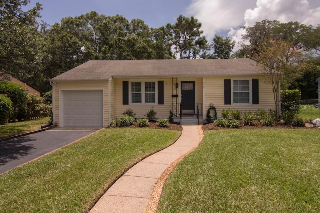 734 40th Ave., St Petersburg, FL 33703