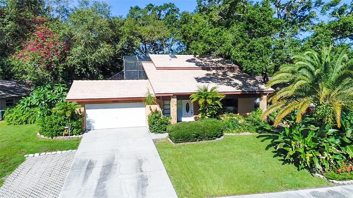 499 Winding Willow Dr., Palm Harbor, FL 34683