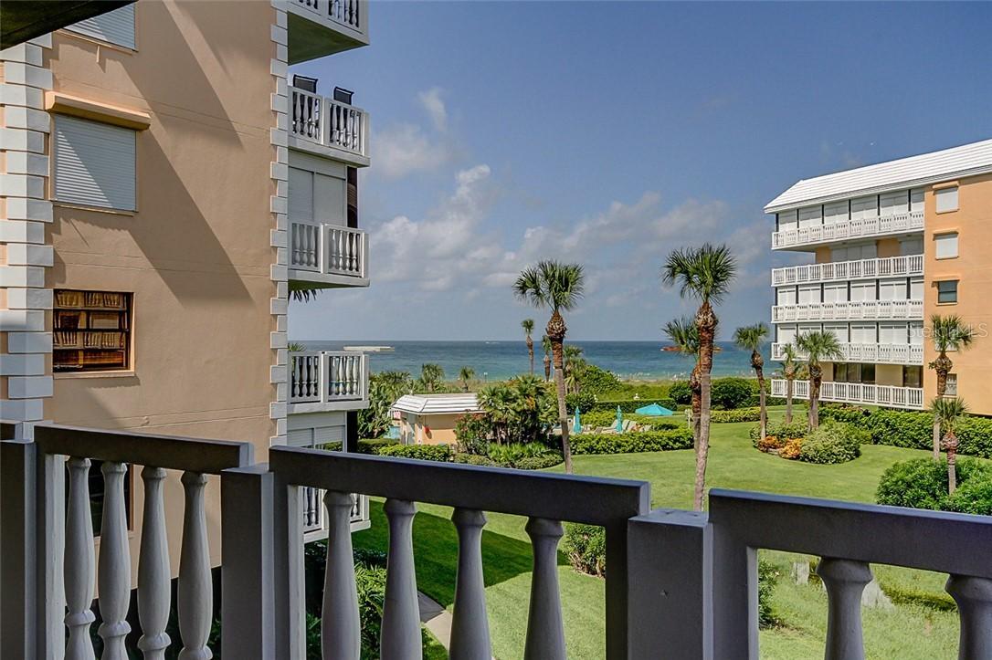 6500 Sunset Way #215, St Pete Beach, FL 33706