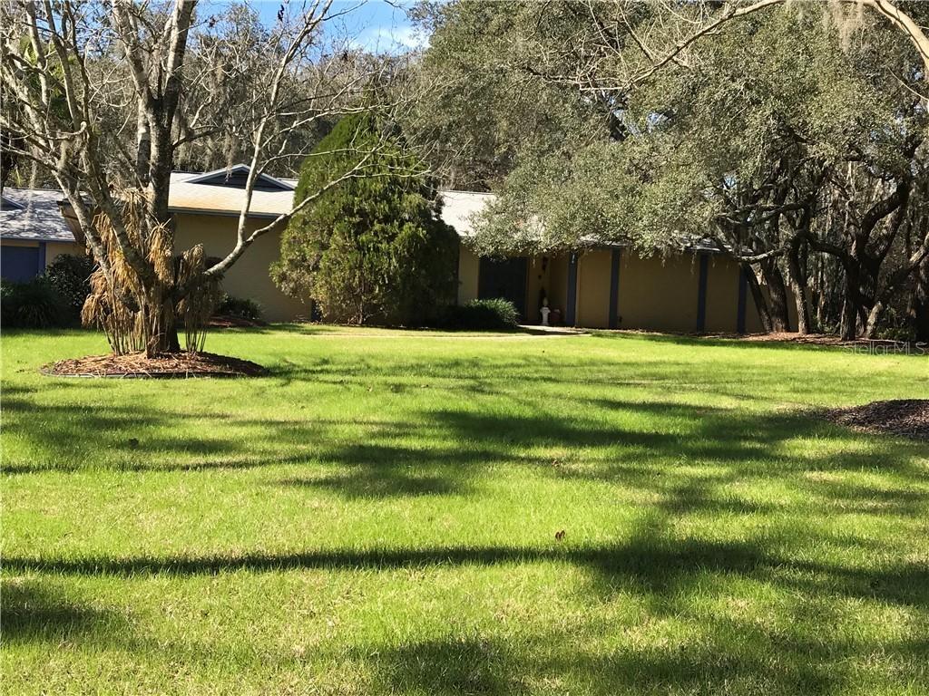 17510 Mallard Ct., Lutz, FL 33559