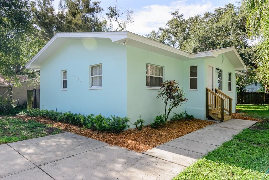1109 15th Ave., Largo, FL 33770