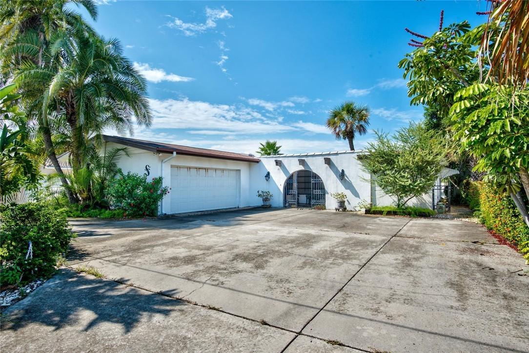 326 S Tessier Dr., St Pete Beach, FL 33706