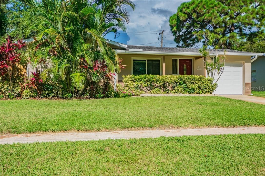 999 San Marco Dr., Largo, FL 33770