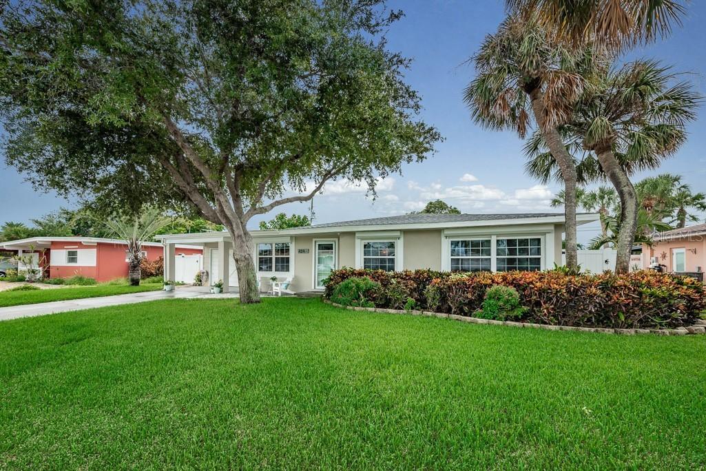 424 88th Ave., St Pete Beach, FL 33706