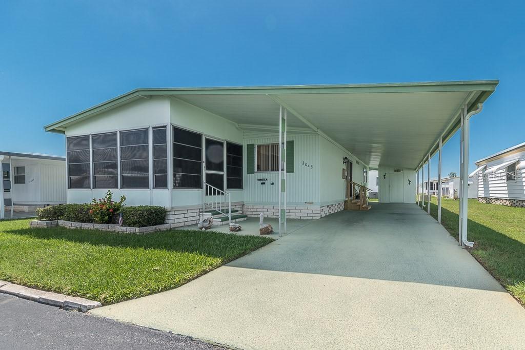 2045 Manoa Dr., Holiday, FL 34691