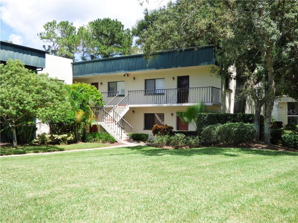 3300 Fox Chase Cir. #235, Palm Harbor, FL 34683
