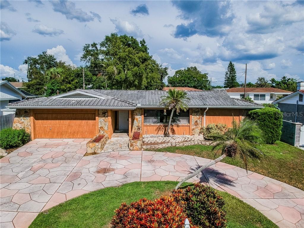 6249 Hillside Ave., Seminole, FL 33772