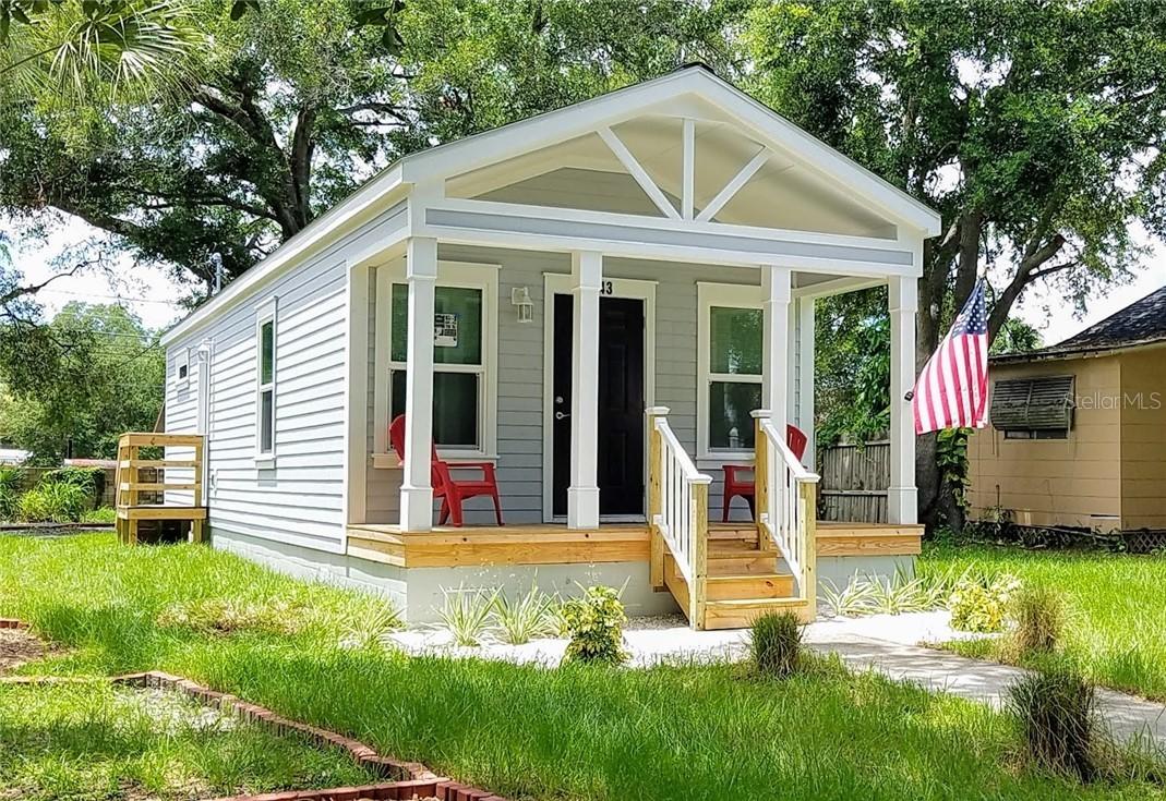 1843 48th St., St Petersburg, FL 33711