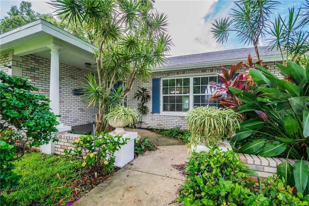 6793 14th Ave N, St Petersburg, FL 33710