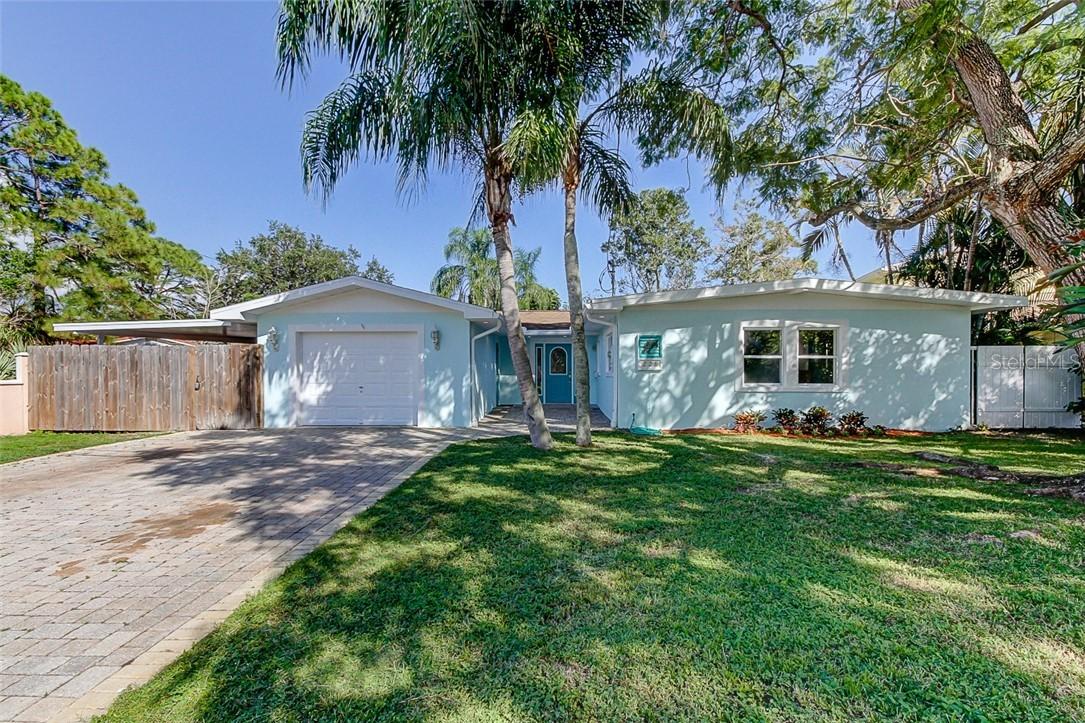 228 Sunlit Cove Dr., St Petersburg, FL 33702