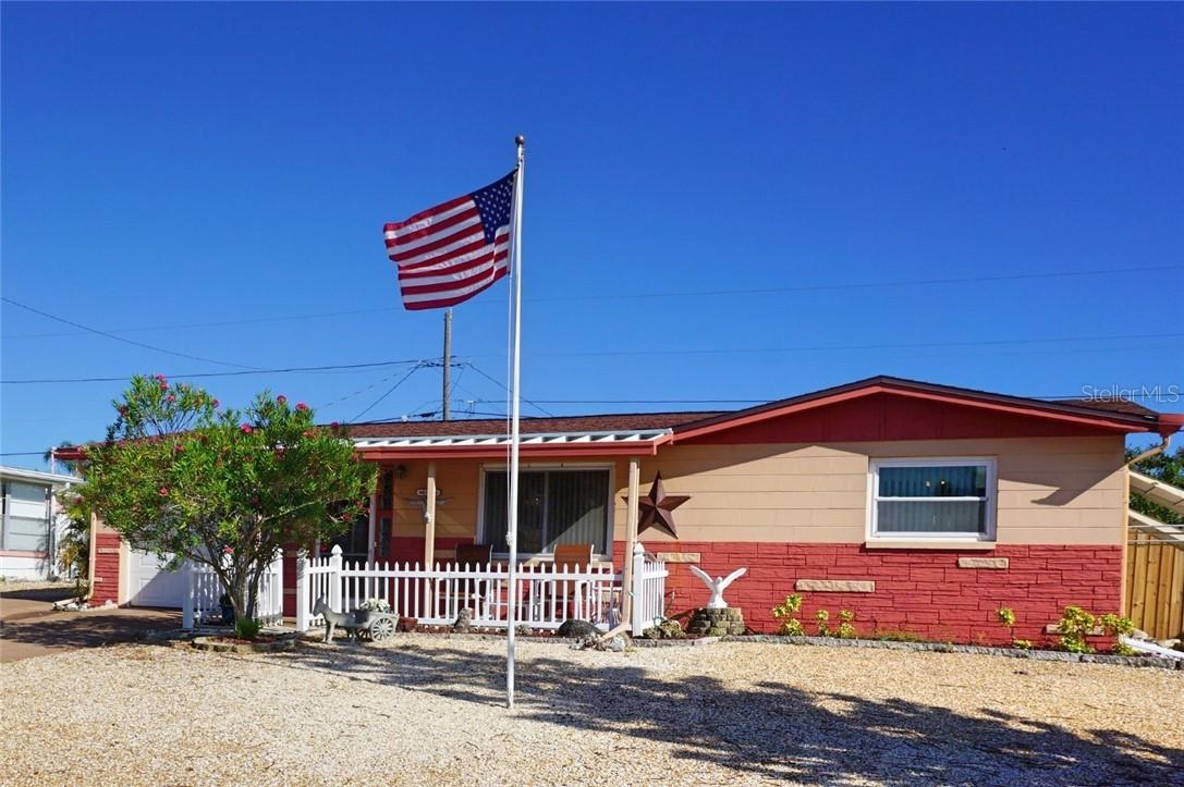 5013 Colonnade Ave., Holiday, FL 34690