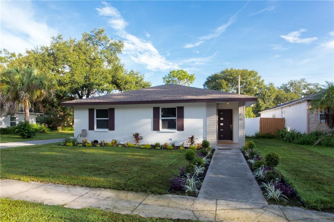 879 43rd Ave., St Petersburg, FL 33703