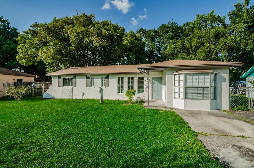 4440 Tarpon Dr., Tampa, FL 33617