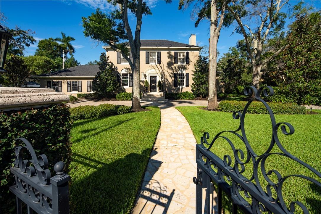 1520 Beach Dr., St Petersburg, FL 33704