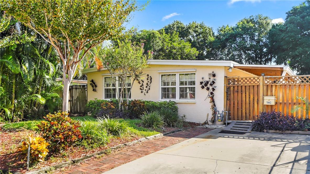 4226 4th St., St Petersburg, FL 33705