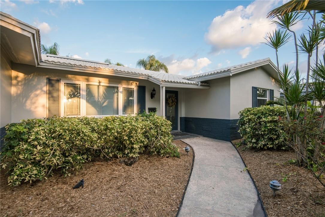 1669 Clearwater Harbor Dr., Largo, FL 33770