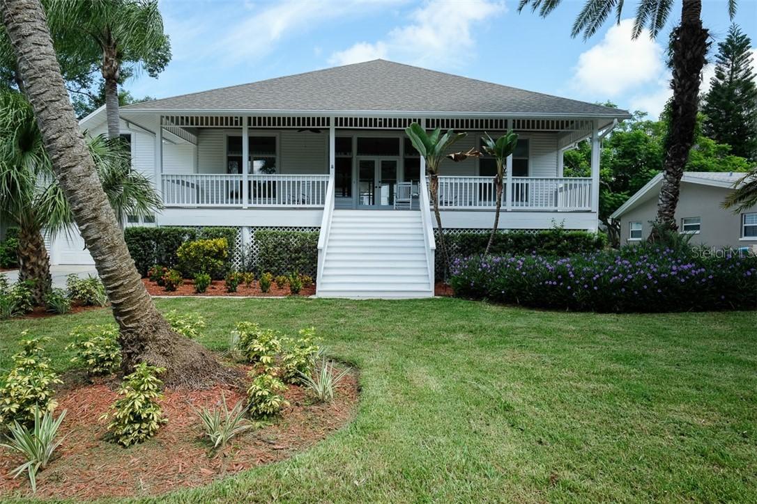 318 Lagoon Dr., Palm Harbor, FL 34683