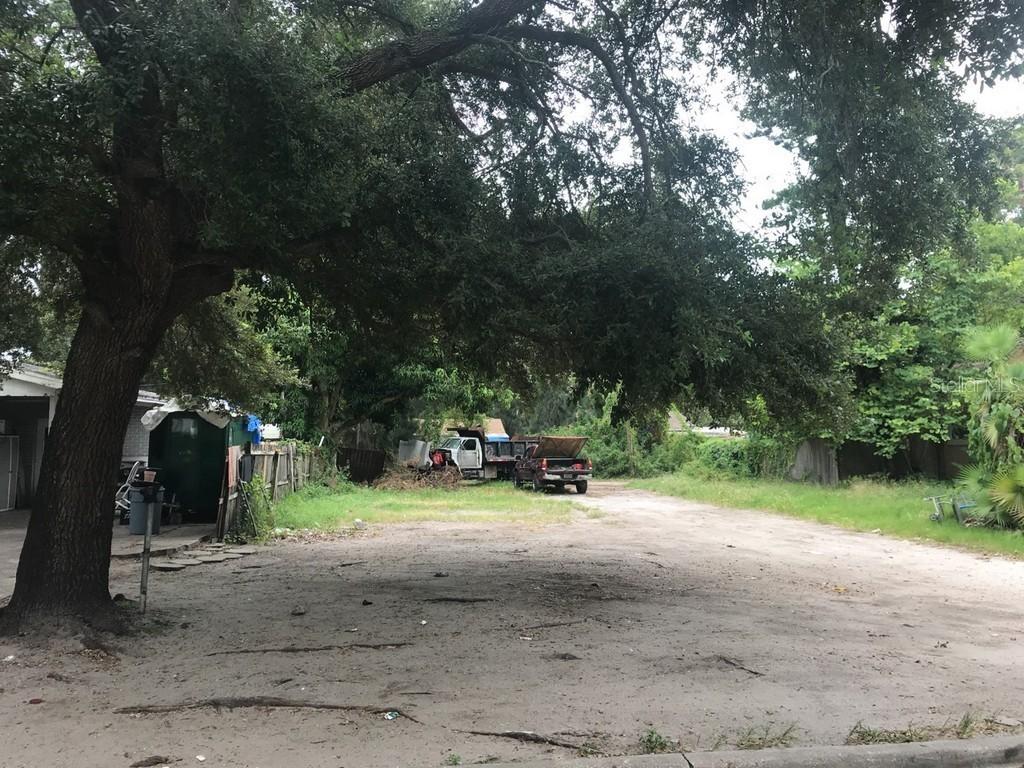 3936 S 8th Ave., St Petersburg, FL 33711