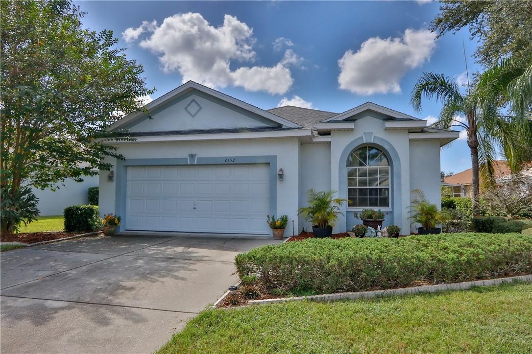 4352 Sawgrass Dr., Palm Harbor, FL 34685