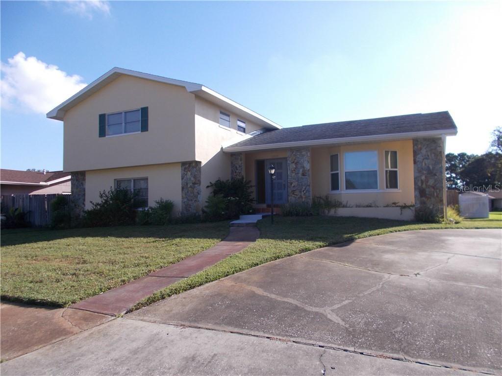 12021 93rd St., Largo, FL 33773