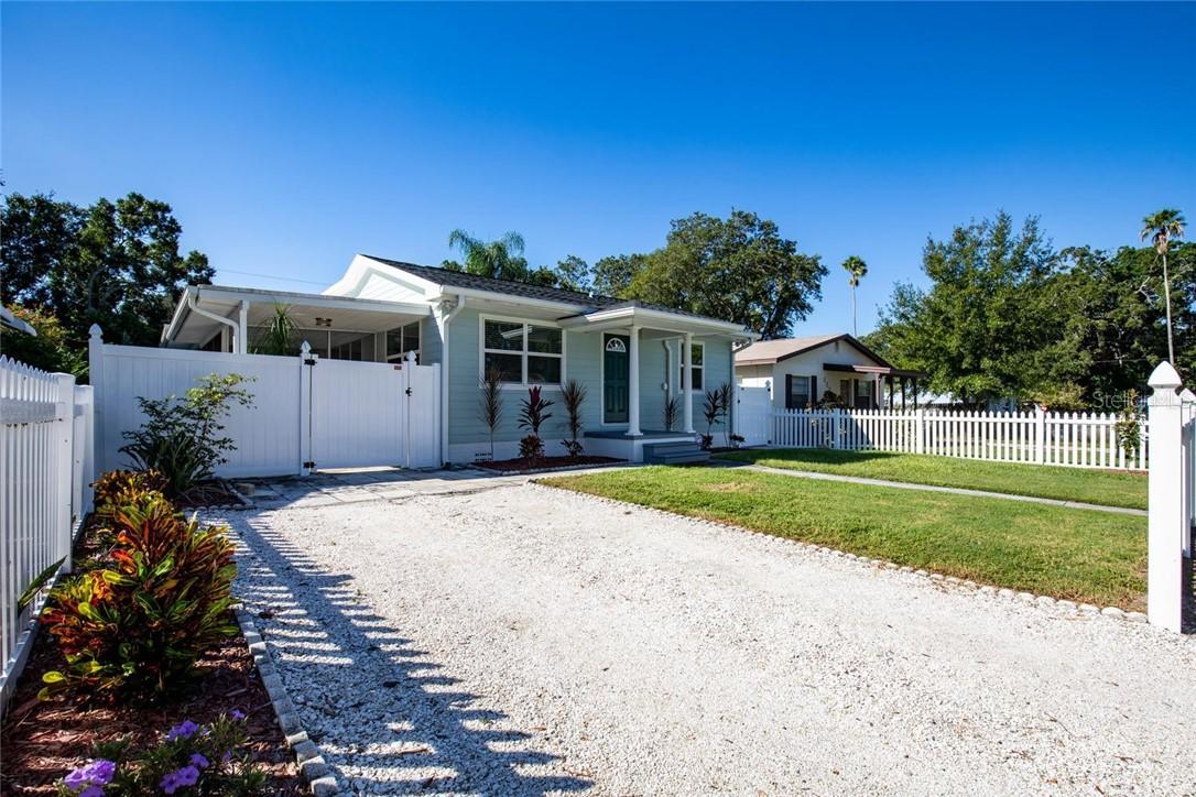 5004 12th Ave., Gulfport, FL 33707