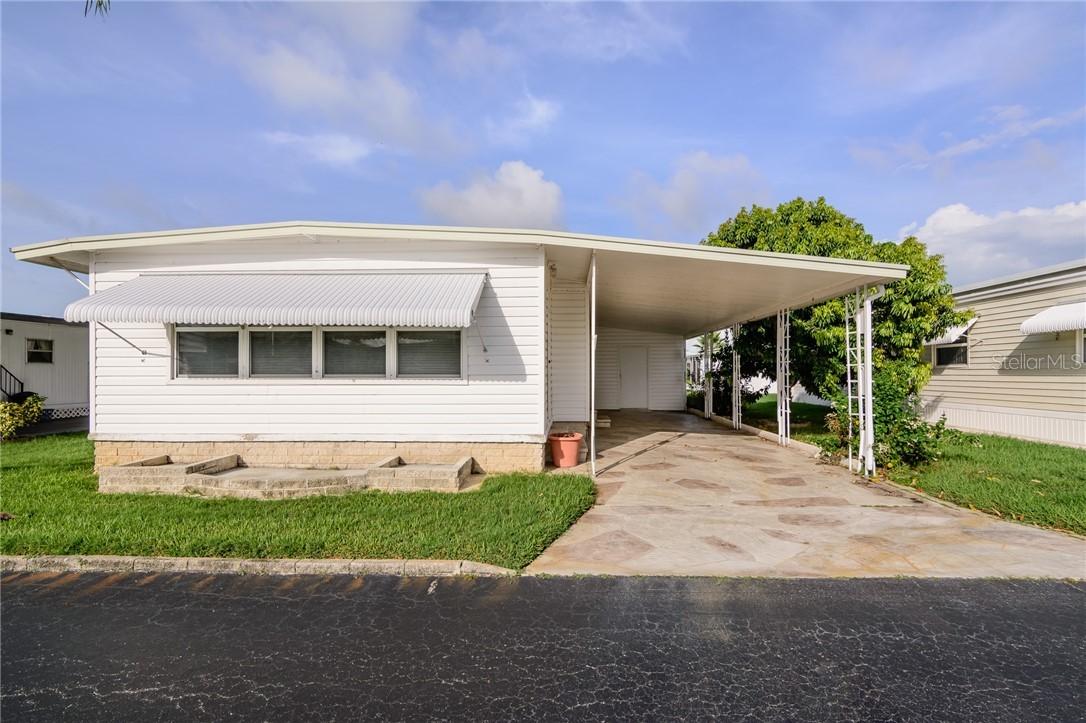 2029 Manoa Dr., Holiday, FL 34691
