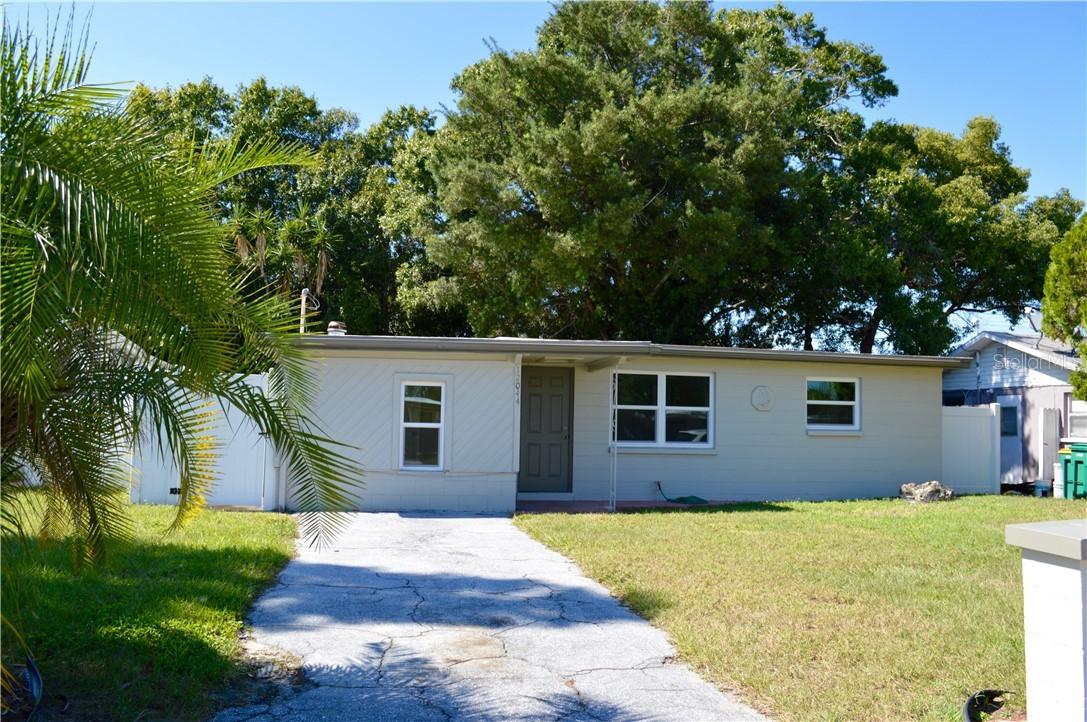 12044 106th St., Largo, FL 33773