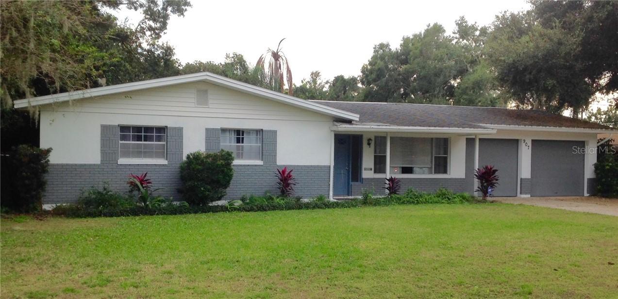 907 Helena Dr., Brandon, FL 33511
