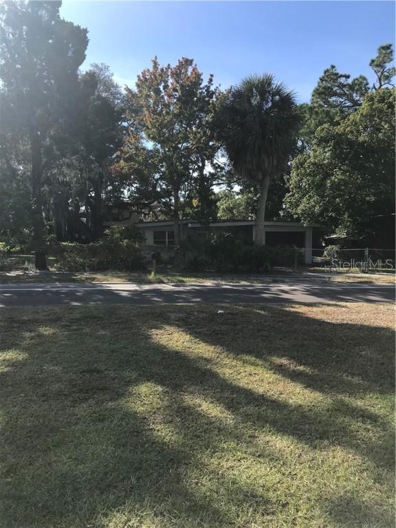 832 Florida Ave., Palm Harbor, FL 34683