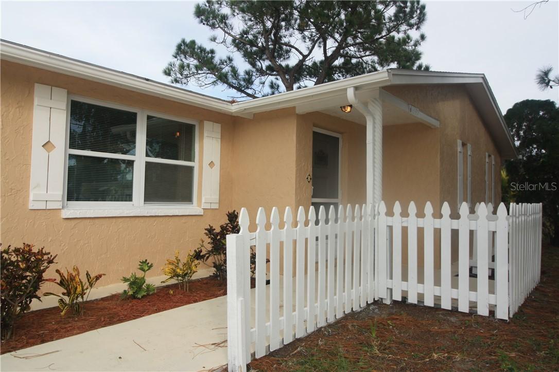 3927 Darlington Rd., Holiday, FL 34691