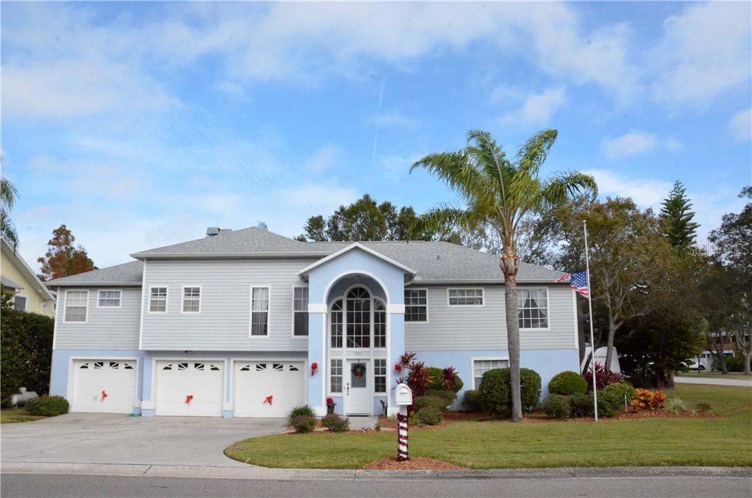793 Natalie Ln., Palm Harbor, FL 34683