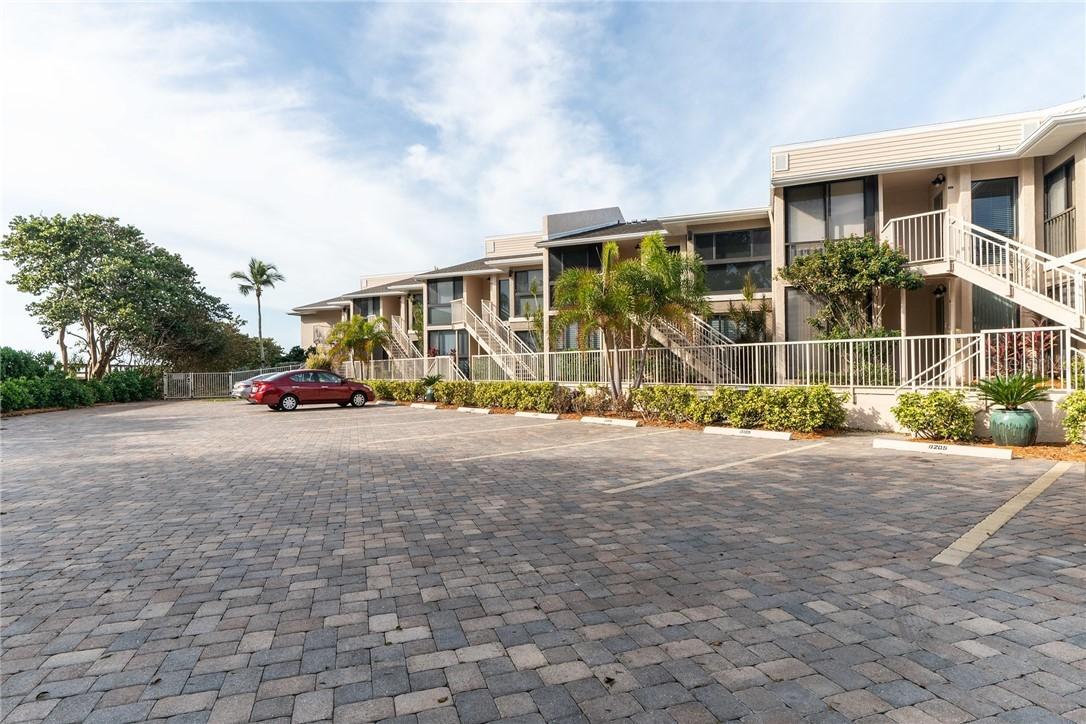 5655 Gulf Of Mexico Dr. #D106, Longboat Key, FL 34228