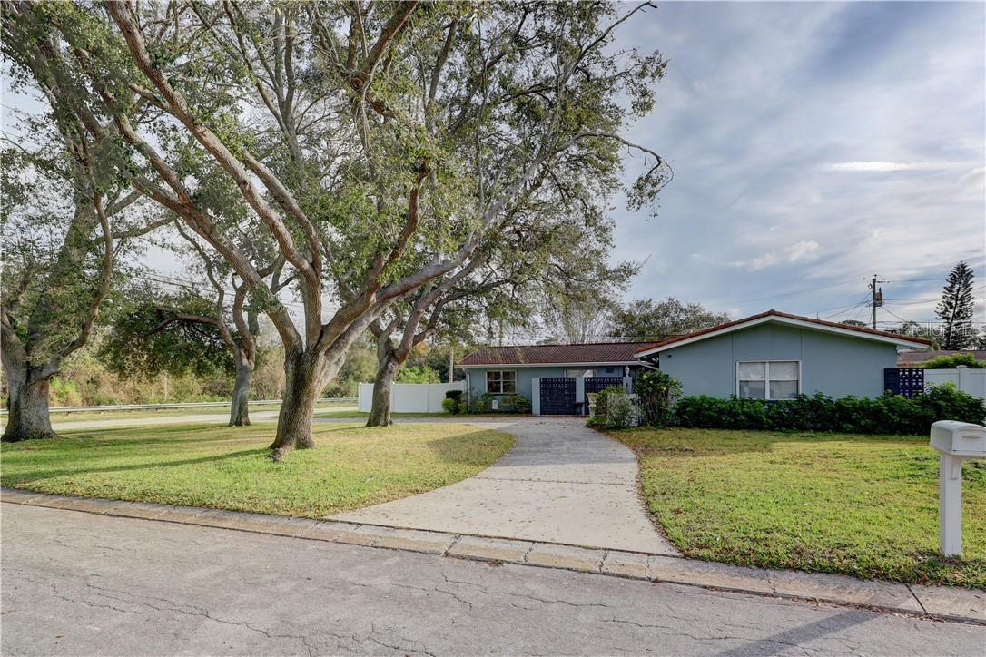 1187 Fay Ave., Largo, FL 33771