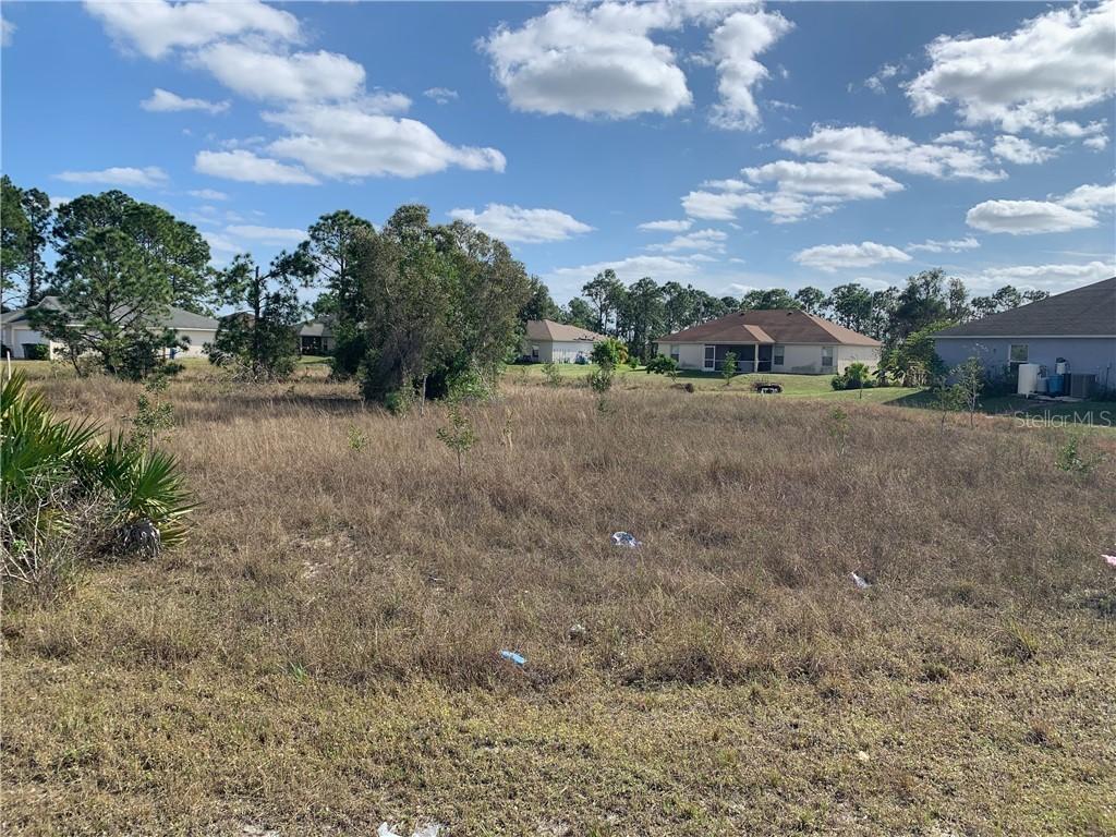 308 Palisades Ave., Lehigh Acres, FL 33974