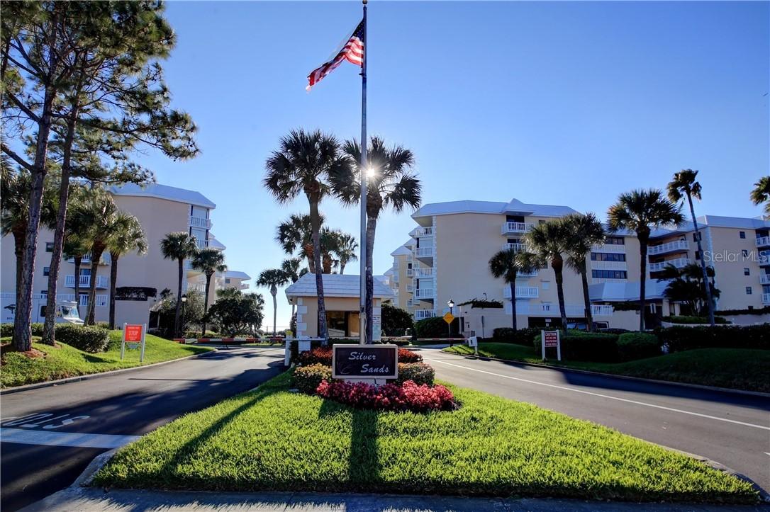 6500 Sunset Way #306, St Pete Beach, FL 33706