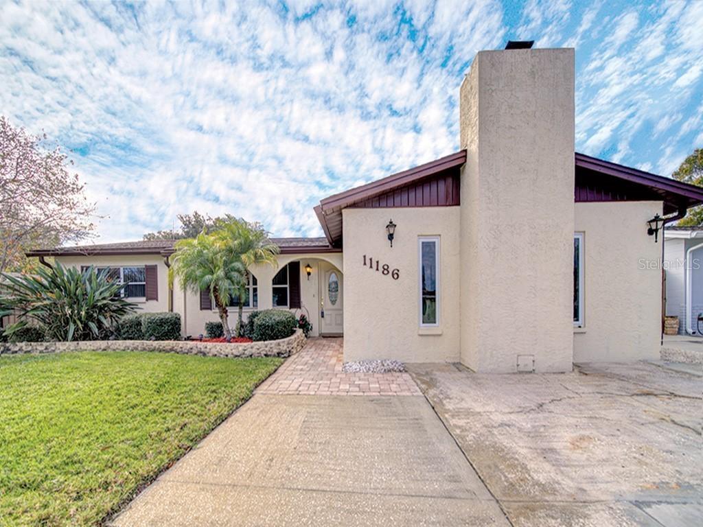 11186 111th Ave., Largo, FL 33778