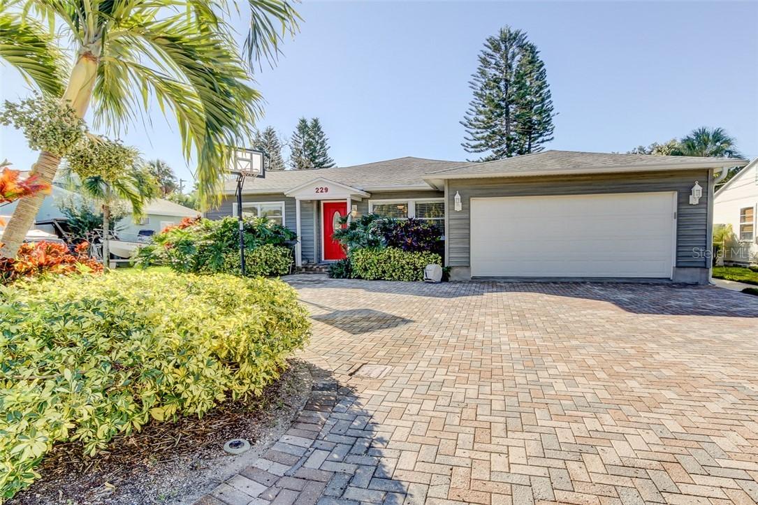 229 41st Ave., St Pete Beach, FL 33706