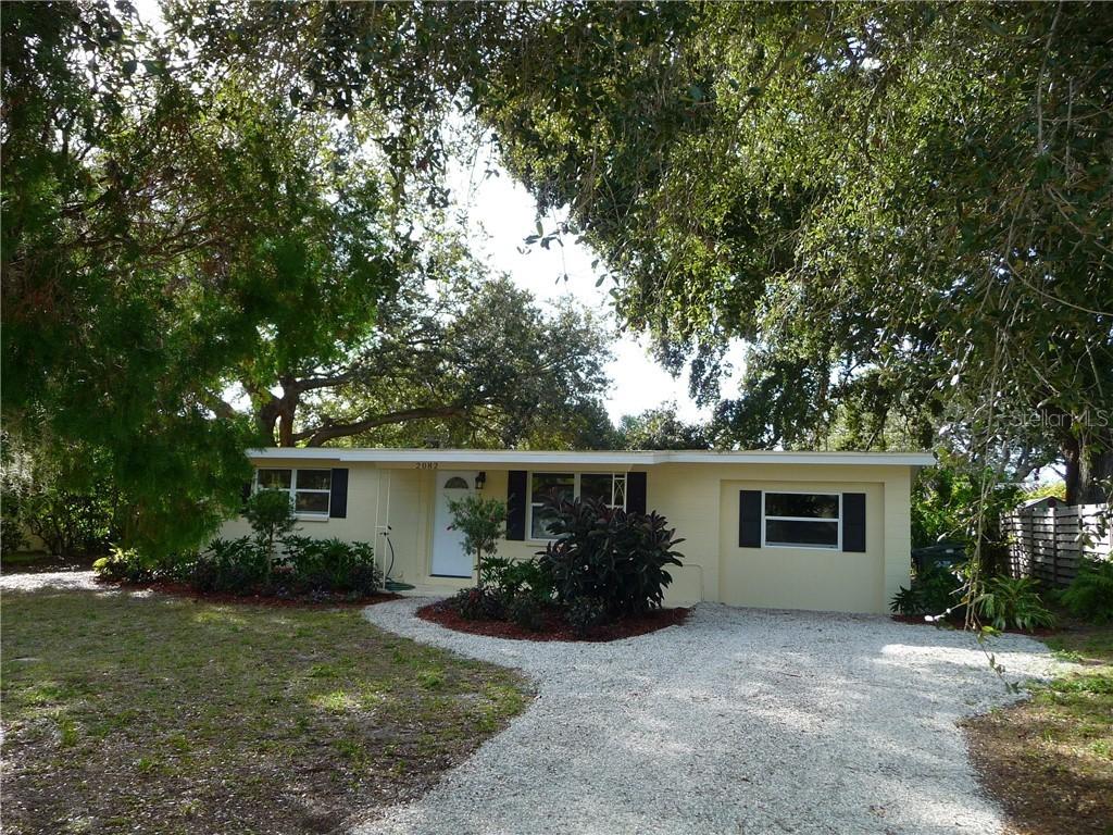 2082 Valencia Way, Clearwater, FL 33764