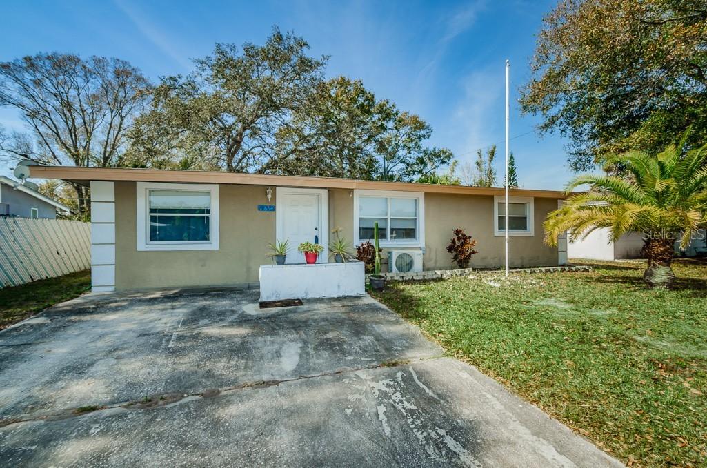 11664 Easy St., Largo, FL 33773