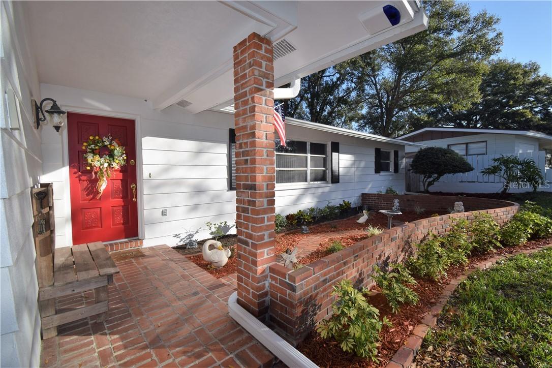 3063 Crescent Dr., Largo, FL 33770