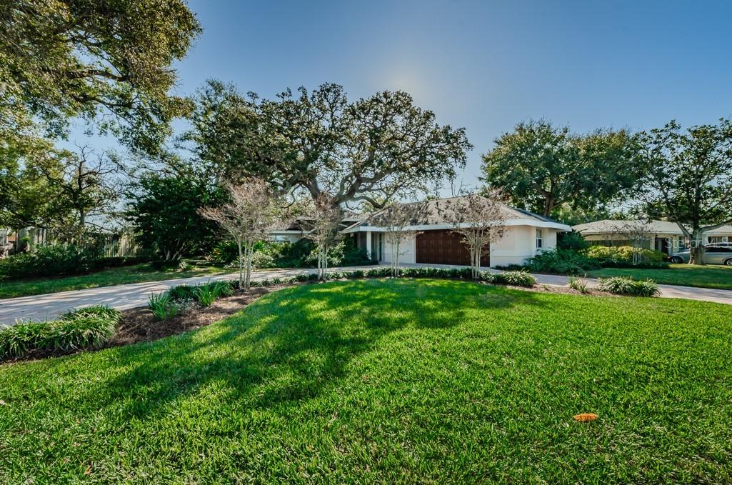 205 Live Oak Ln., Largo, FL 33770
