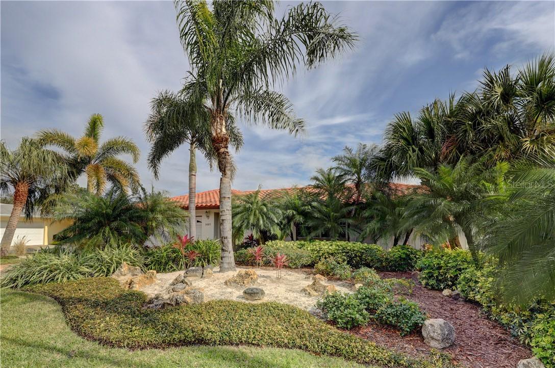 1497 Brookside Blvd., Largo, FL 33770