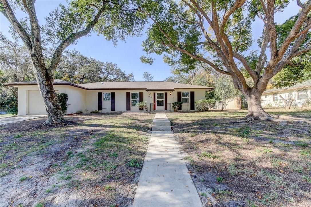 7406 Holiday Dr., Spring Hill, FL 34606