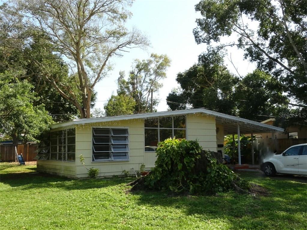 4420 Neptune Dr., St Petersburg, FL 33705