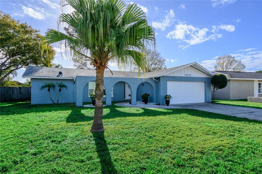 2433 Timbercrest Cir., Clearwater, FL 33763