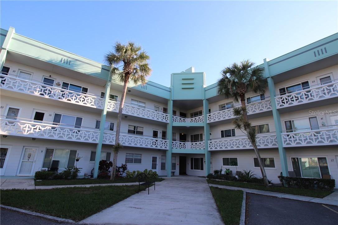 2455 Finlandia Ln. #9, Clearwater, FL 33763